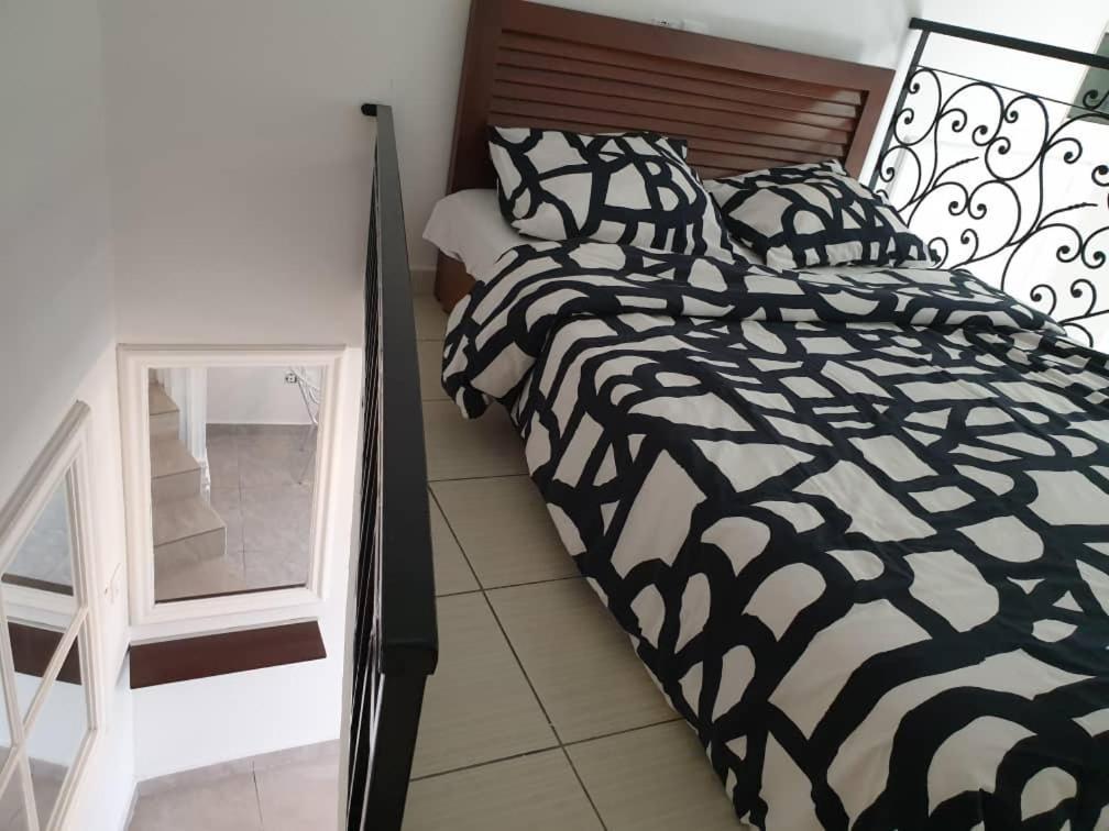 Eve Home Yaoundé Dış mekan fotoğraf